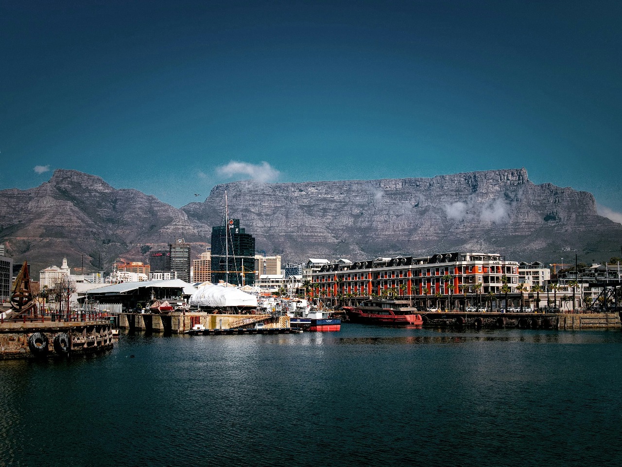 V&A Waterfront in Cape Town with Table Mountain in the background.